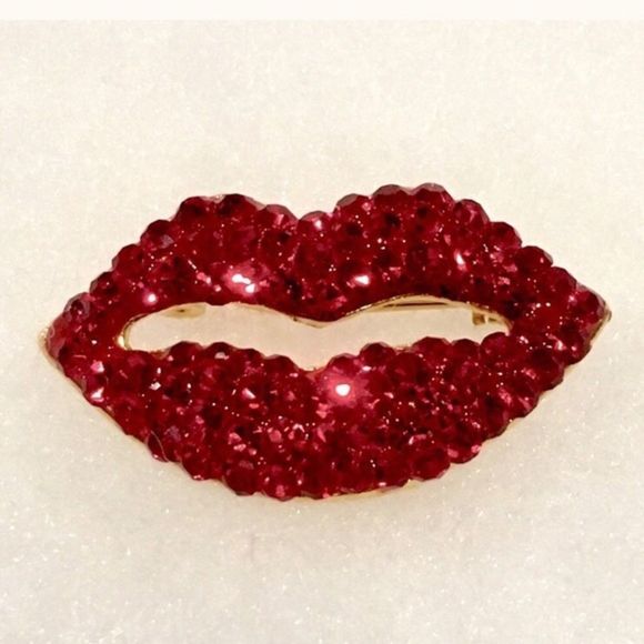 Vintage OTC Brand Red Rhinestone and Gold Lip Pin 1960’s - Picture 6 of 8